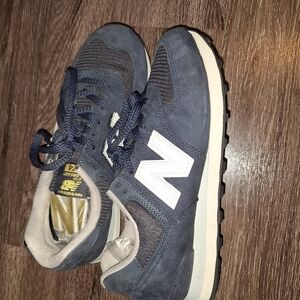 New Balance Men's Blue Sneakers